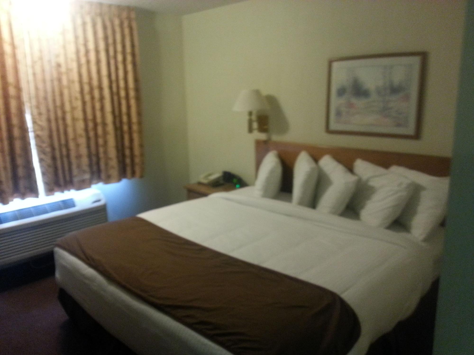 New Victorian Inn & Suites Карні Екстер'єр фото